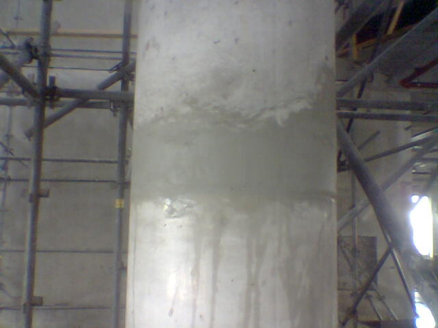 pilaar na de betonreparatie